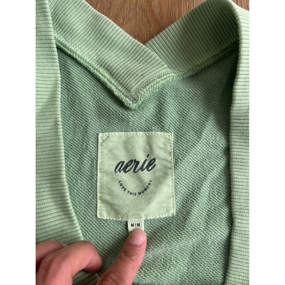Aerie house party Medium Green V-Neck Cropped Sweatshirt Relaxed Pullover Sage - Picture 4 of 7